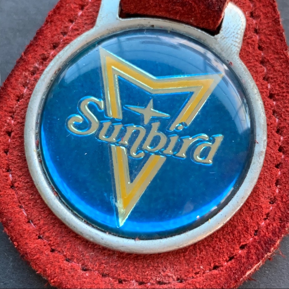 PONTIAC SUNBIRD🎄Vintage Keychain or ornament